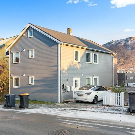 Luxury Apartement Close To City Centre With Free Parking Tromsø Extérieur photo