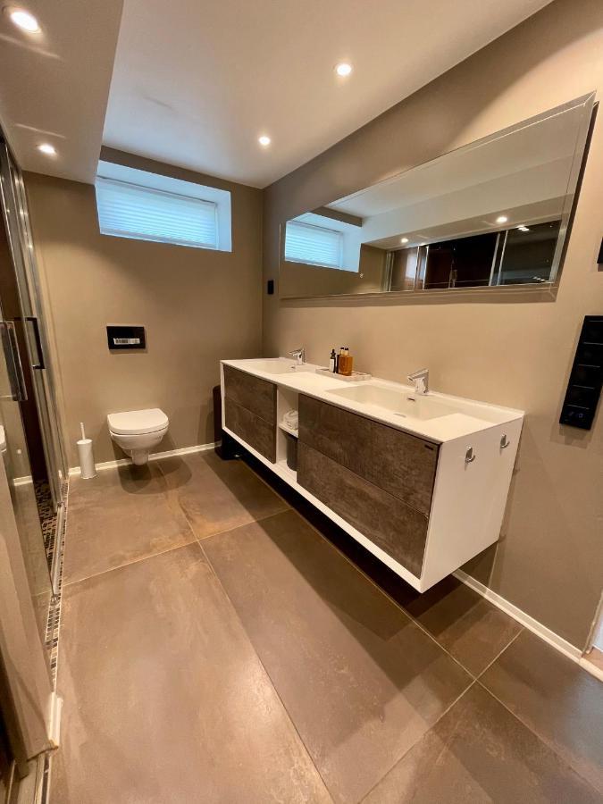 Luxury Apartement Close To City Centre With Free Parking Tromsø Extérieur photo